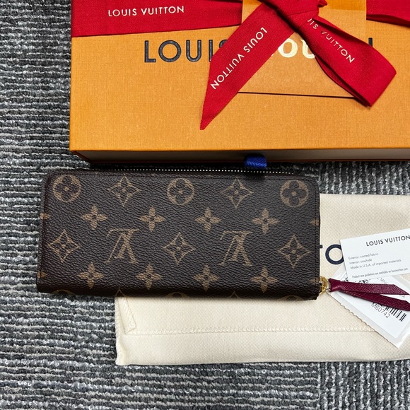 LOUIS VUITTON MONOGRAM CLEMENCE WALLET ZIP AROUND LONG FUCHSIA - Picture 3 of 13
